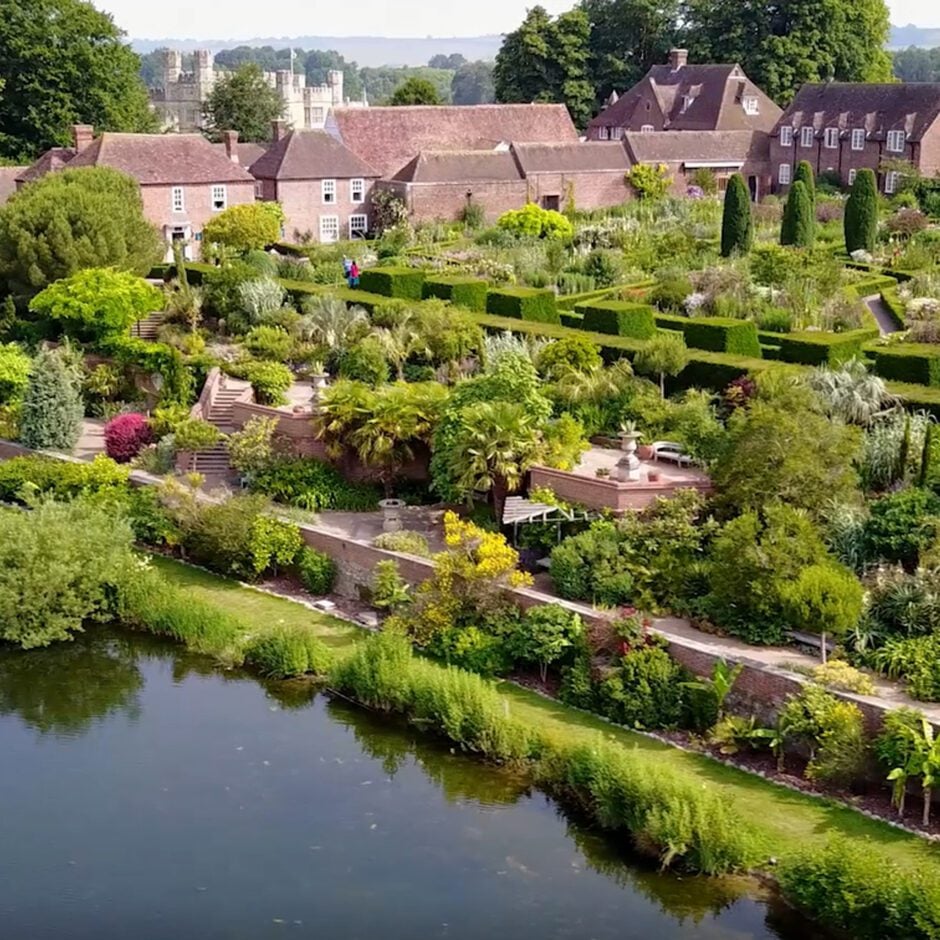 Lady Baillie Gardens