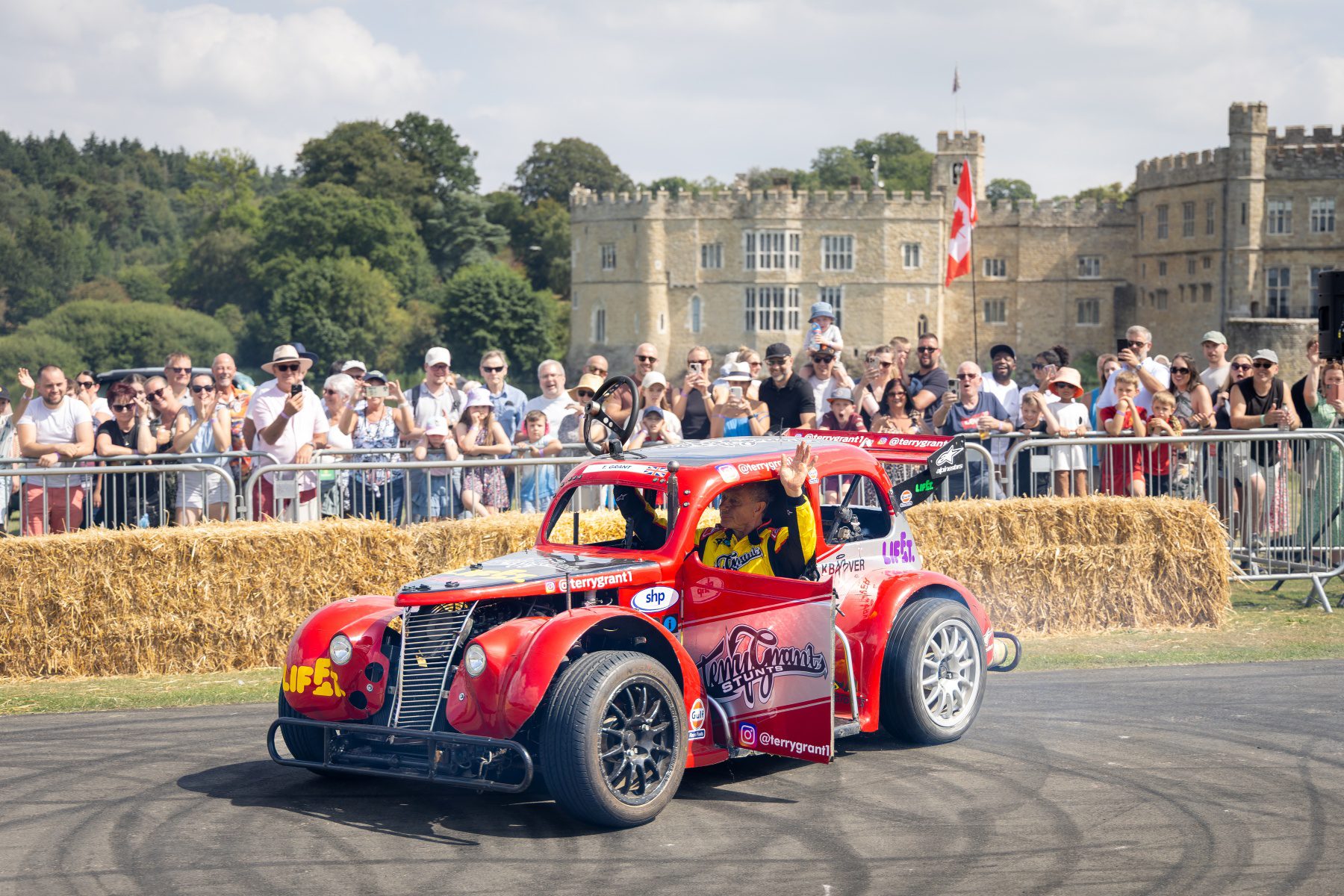 Motors by the Moat at Leeds Castle: stunt displays